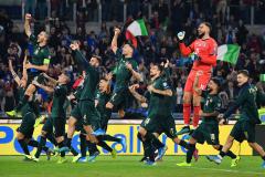 欧洲杯预选赛 意大利2-0希腊提前出线